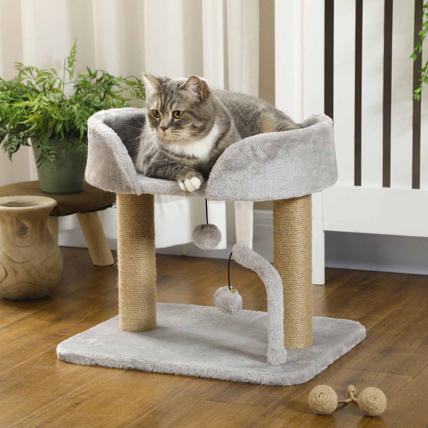 PawHut Arranhador para Gatos Pequenos Altura 42 cm Arranhador para Gatos com Cama Bolas Supensas e Postes de Juta 48x38x42 cm Cinza