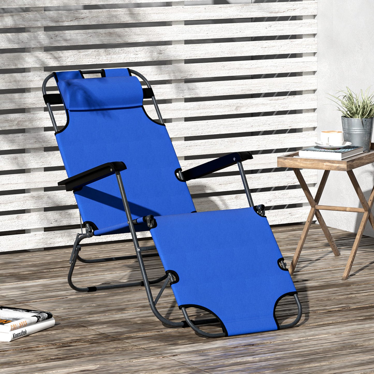 Outsunny Espreguiçadeira Reclinável e Dobrável com Encosto Ajustável Apoio de Braço Almofada e Apoio para os Pés para Jardim Carga 136 kg 135x60x89 cm Azul