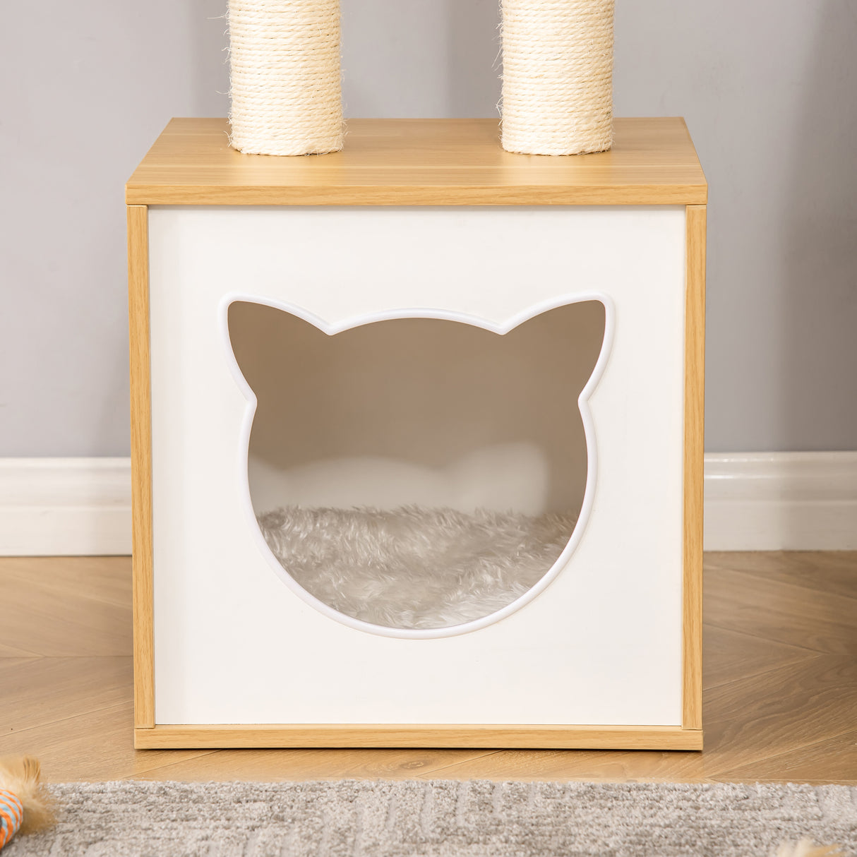 PawHut Conjunto para Gatos Arranhador para Gatos de 2 Níveis com Cama Superior Almofadas Laváveis e Conjunto de Escalar de Parede com 3 Peças com Rede 35x35x81 cm Carvalho e Branco