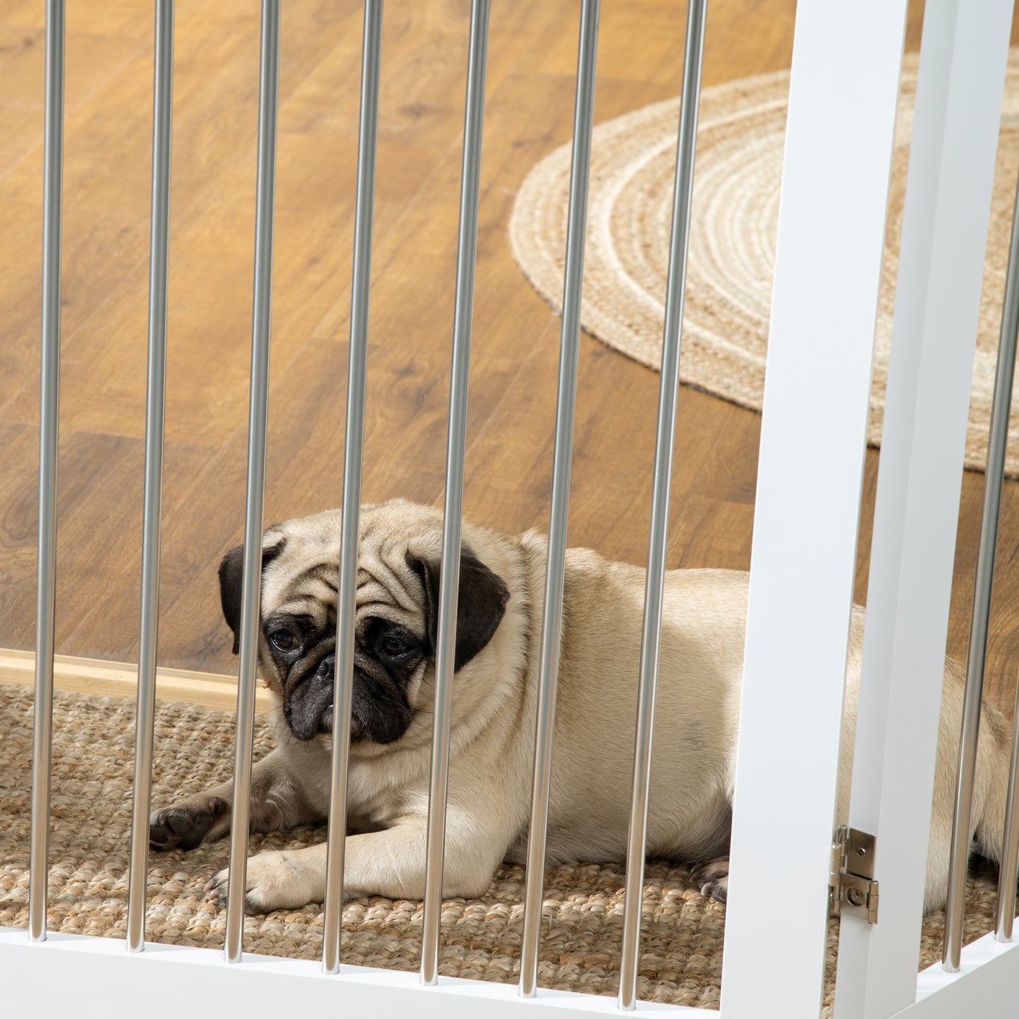 Barreira de Segurança para Cães Barreira de Segurança para Escadas e Portas 154x30x80cm Barreira de Segurança Dobrável com Suporte de Pé para Interior Branco