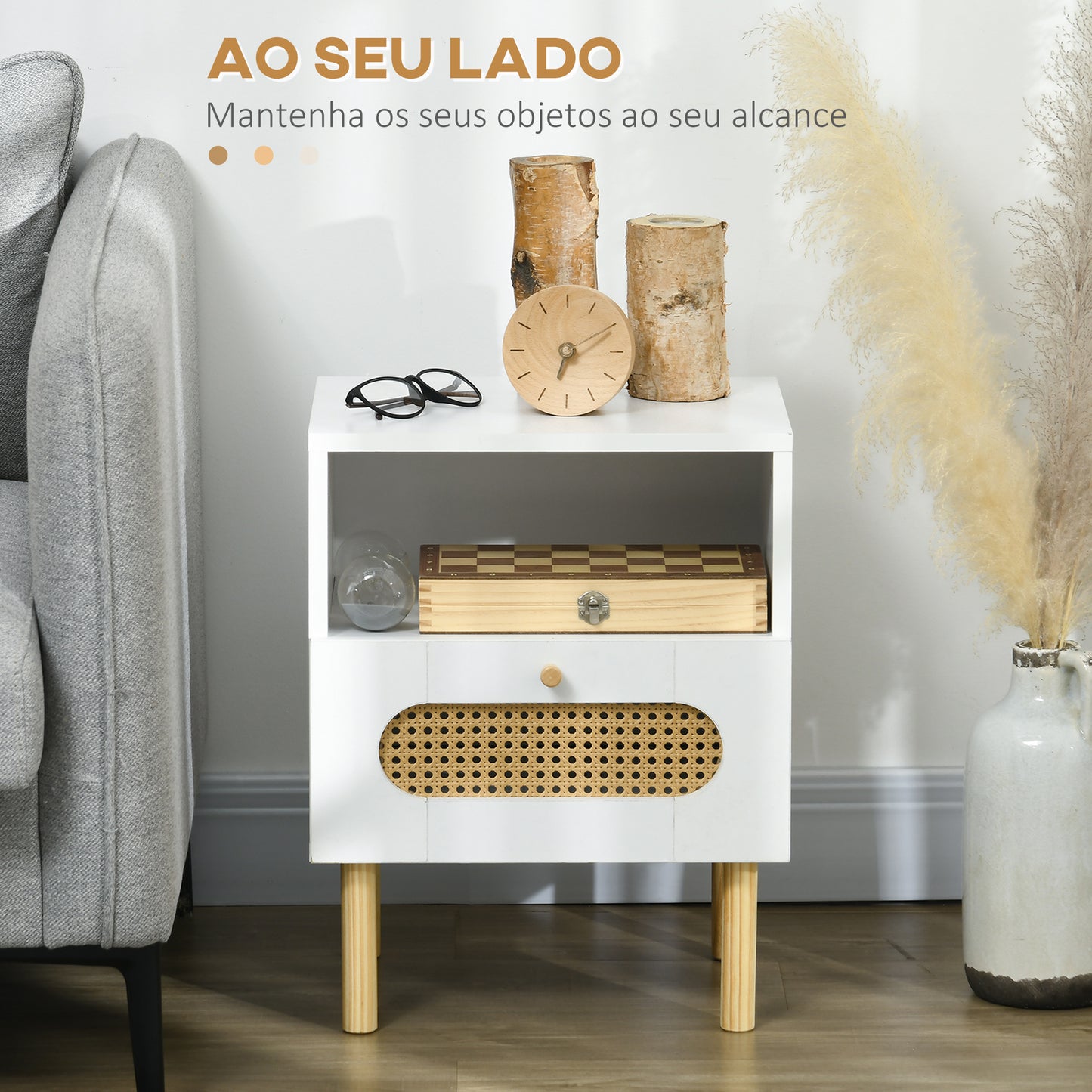 HOMCOM Mesa de Cabeceira Pequena com Gaveta com Imitação de Vime Prateleira Aberta e Pés de Madeira de Pinho para Sala de Estar Dormitório 40x30x51 cm Branco