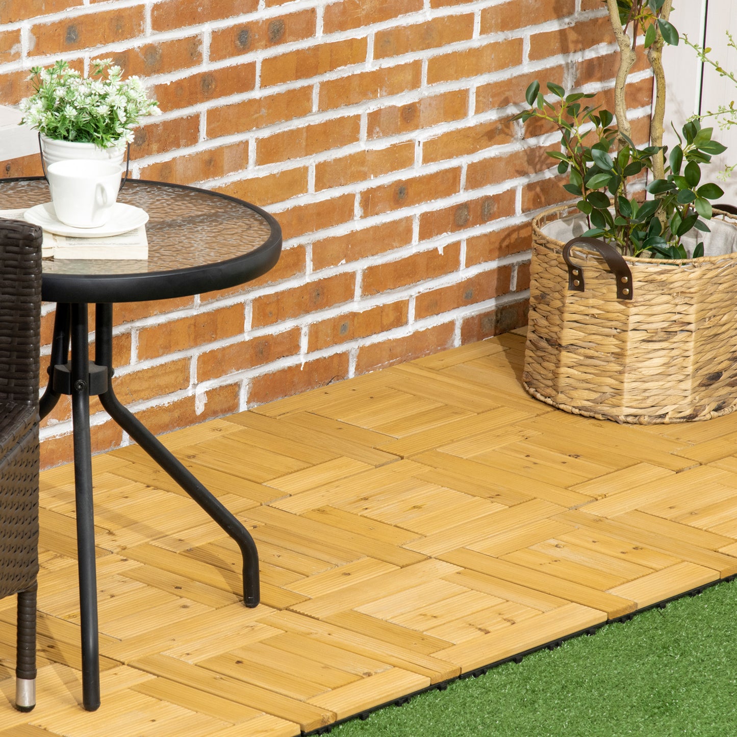 Outsunny Conjunto de 27 Peças de Deck de Madeira para Exterior 30x30cm Área de 2,43 m² Ladrilhos para Exterior com Sistema Clic para Balcão Terraço Jardim Madeira