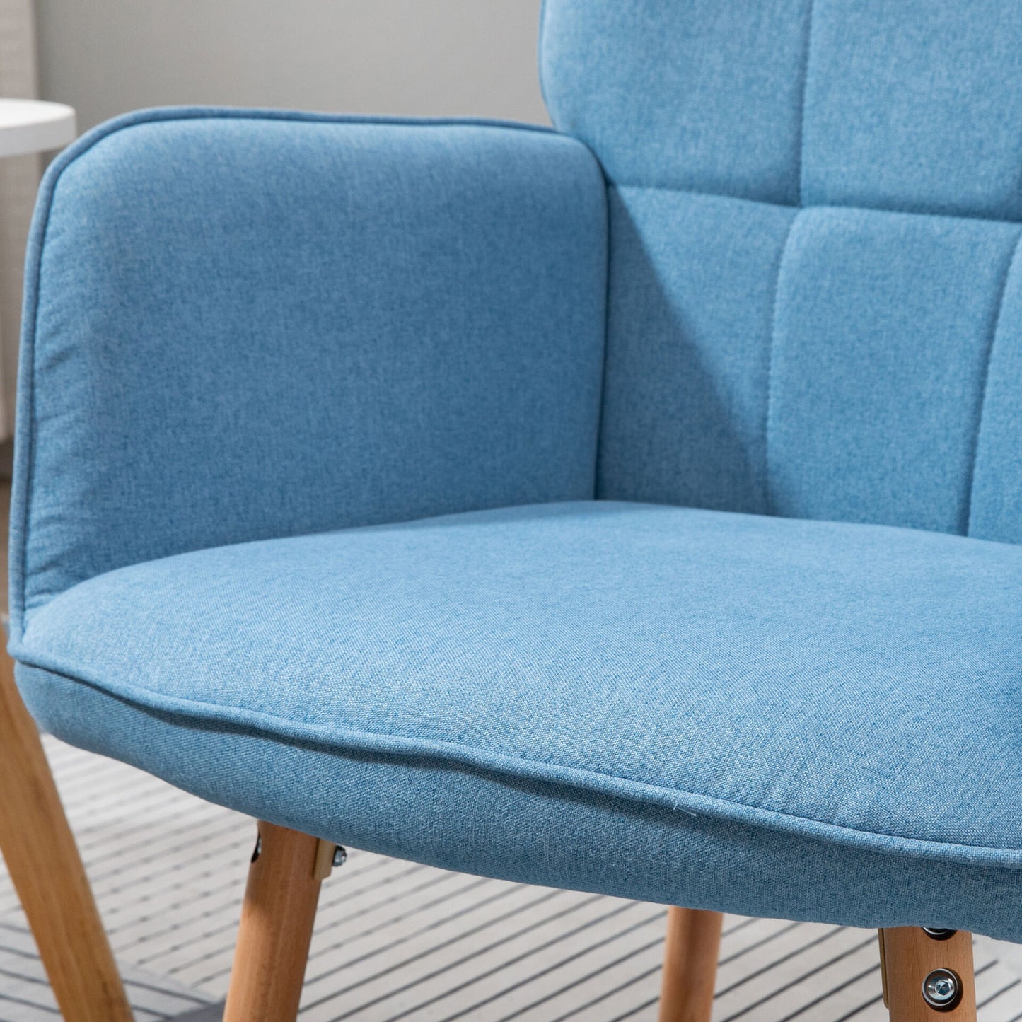 Poltrona WingBack Tufo - Azul - Design Nórdico - Leva-Me Contigo - Móveis & Decoração